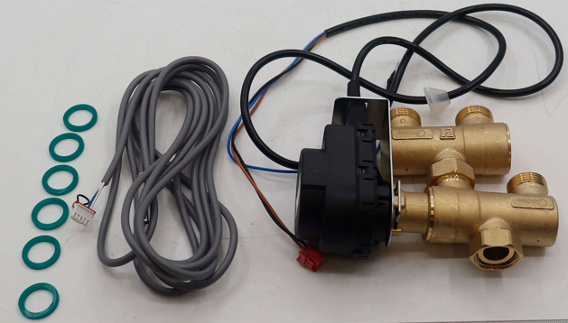 Трёхходовой клапан (приоритета бойлера ГВС) MIDEA