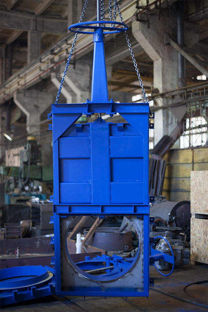 Затворы щитовые для закрытых каналов (глубинные) из нержавеющей стали размер 600×600 мм